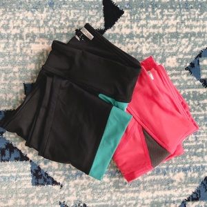 2 pack bundle of workout leggings